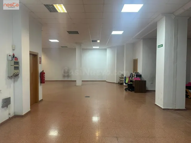SE ALQUILA BAJO COMERCIAL EN LORCA - foto 2