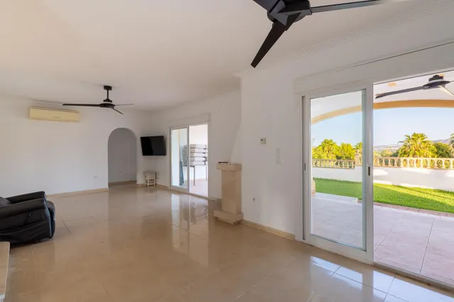 Villa 4 habitaciones 376m² en venta - Comunidad valenciana — 41