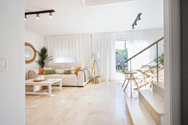 Chalet Independiente y privado en Bormujos — 18