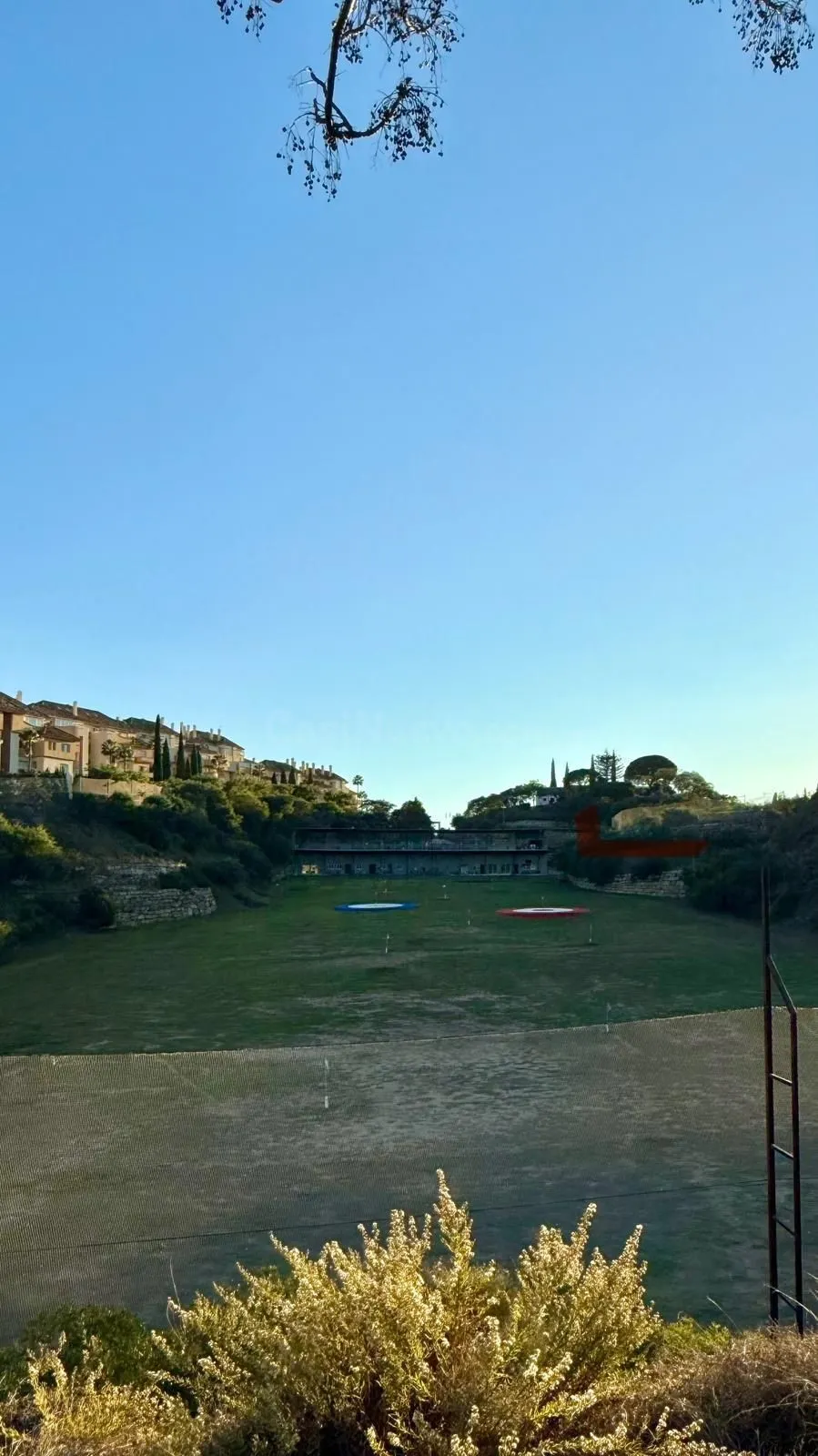 Parcela Elviria Marbella: 1246 m2 para construir villa exclusiva