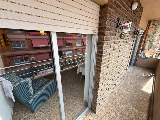 Vivienda de cuatro dormitorios en el centro de Alicante — 9