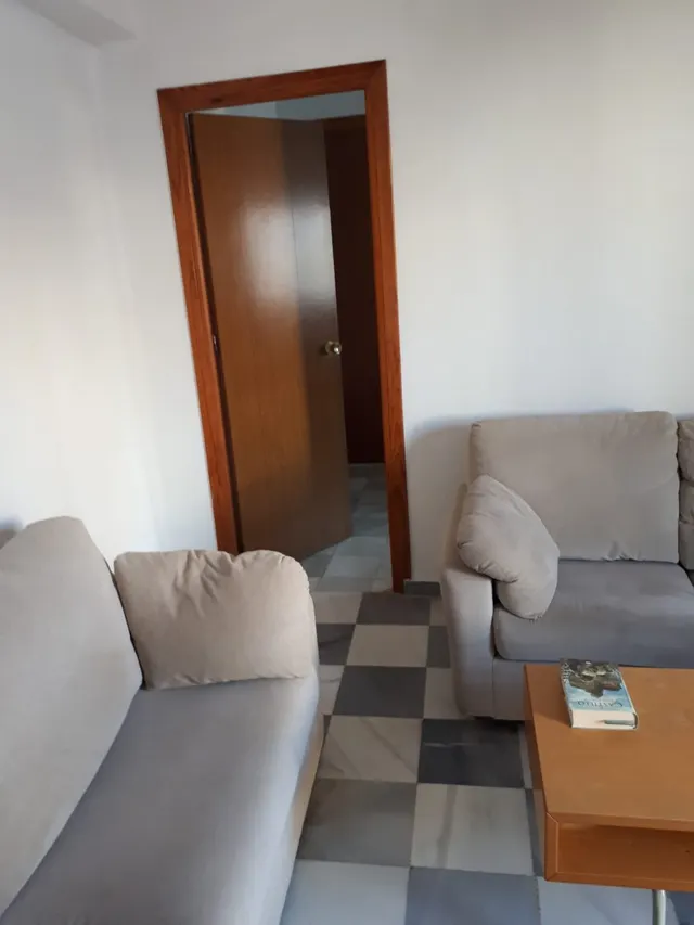 BONITA CASA FAMILIAR EN BAYARQUE. ALMERÍA. — 16