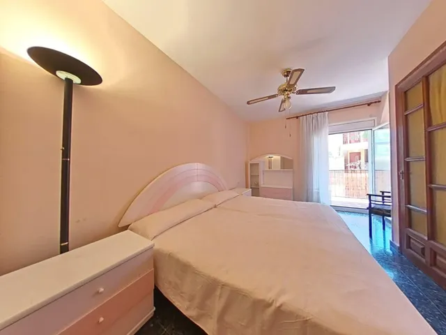 GRANDE PISO CALLE VALENCIA — 40