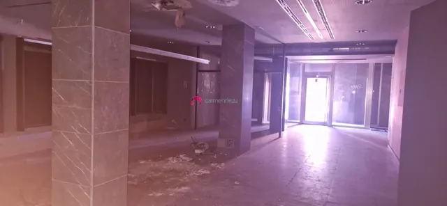 Local comercial avda. valvanera 96 — 13