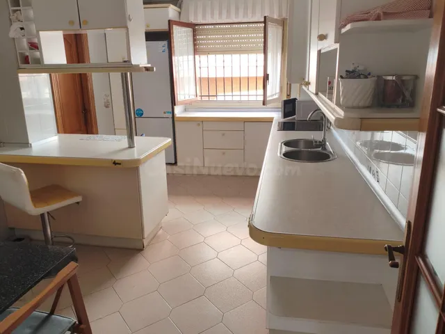 GRAN PISO CÉNTRICO EN VENTA EN ADRA - foto 3
