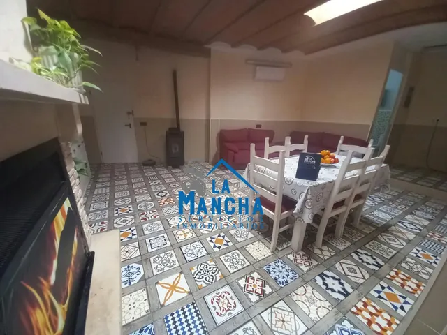 *155.000€* inmobiliaria la mancha vende adosado en Barrax (Albacete). — 19