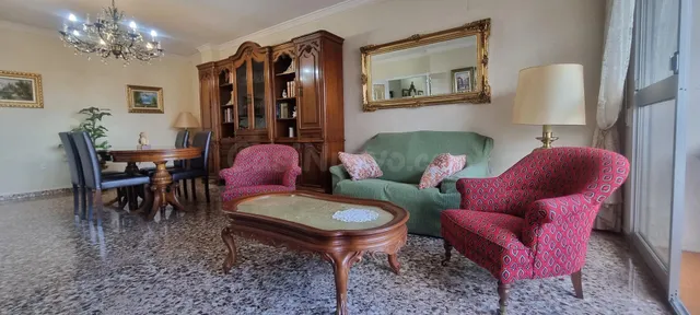 Piso de 4 dormitorios en pleno Paseo Alfonso XIII amueblado — 2