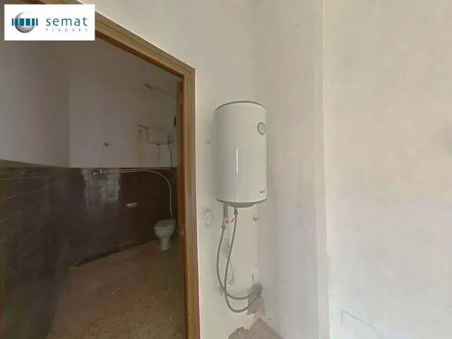 Compra o alquila este local comercial en la mejor zona de Cervera — 18