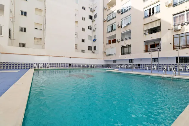 ÁTICO CÉNTRICO CON 4 TERRAZAS Y PISCINA - foto 2