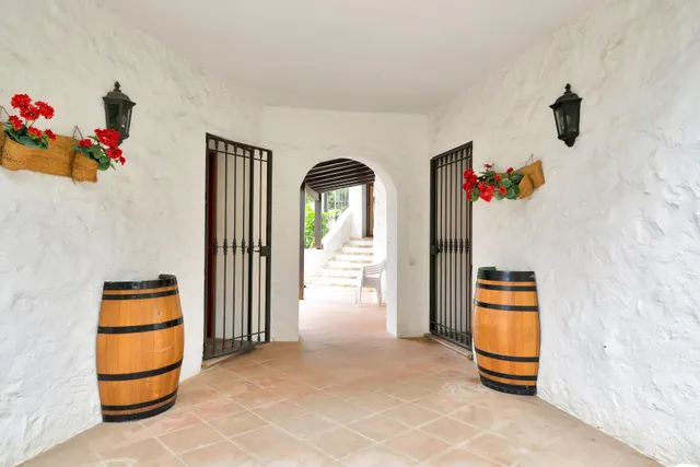 EXCEPCIONAL VILLA EN VENTA EN UN ENTORNO TROPICAL — 7