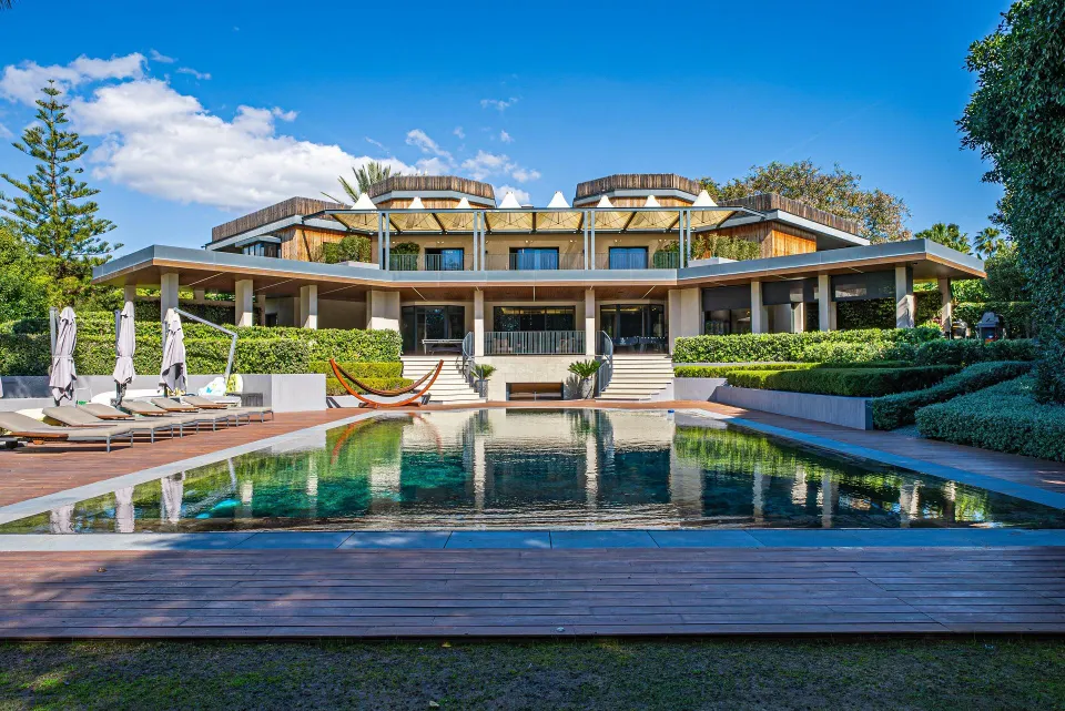 Exclusiva Villa en Primera Línea de Golf – Guadalmina Baja, San Pedro de Alcántara