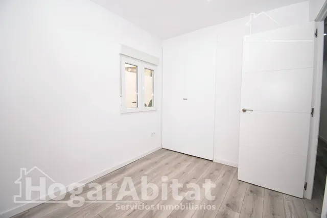 Reformado y muy bonito con balcón junto av. del maestro rodrigo — 22