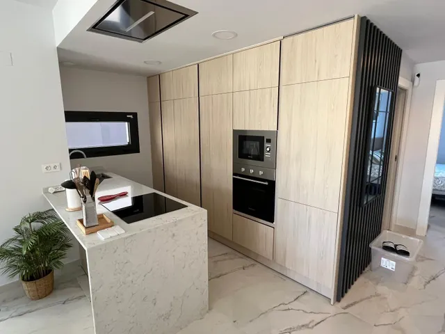 Magnífico apartamento en planta baja con orientación sur, ubicado en el exclusivo residencial Amanecer X, en la demandada zona de Los Altos, en Orihuela Costa. — 7