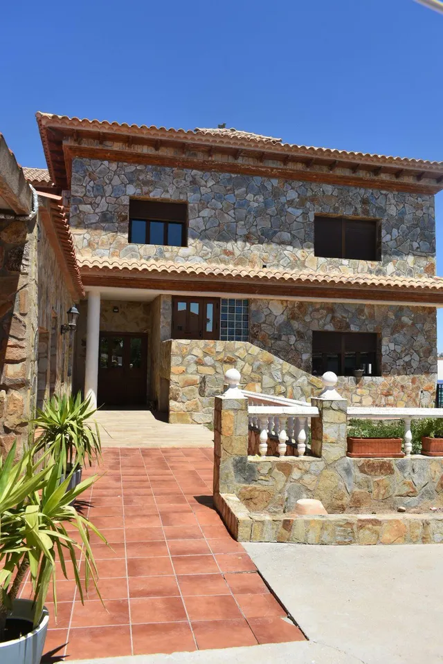 Se ALQUILA casa rural JULIO Y AGOSTO.- CONSULTAR EL PRECIO — 29