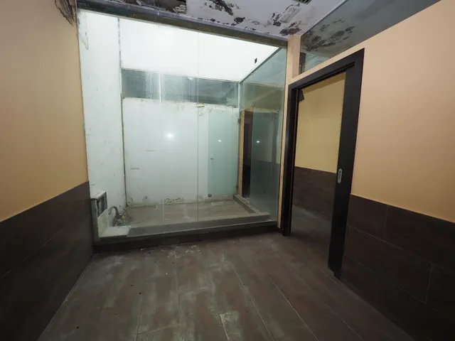 SE VENDE LOCAL COMERCIAL EN TERRASSA, ZONA CENTRO — 10