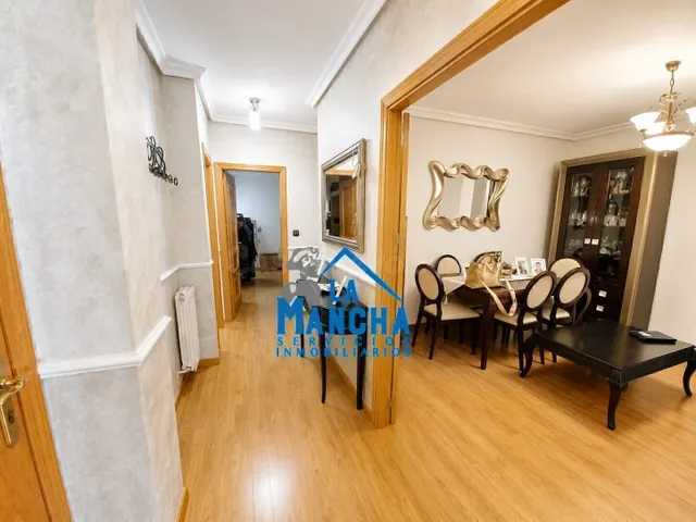 *240.000€* INMOBILIARIA LA MANCHA VENDE PISO EN EL BARRIO SA