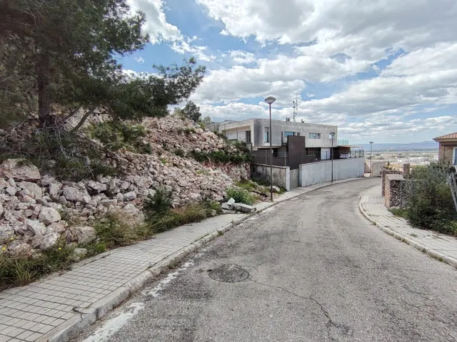 PARCELA EN URBANIZACIÓN EL RACO - foto 5