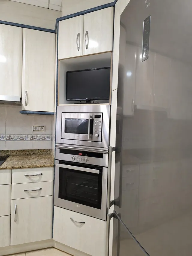 Excepcional Piso con Garaje para Familias y Profesionales - €180.000 — 8
