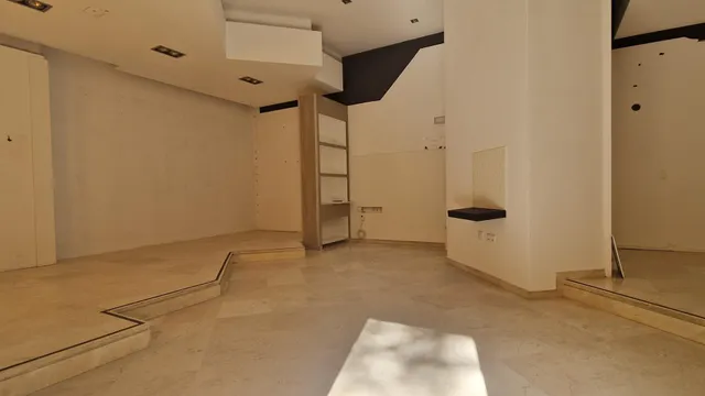 Local comercial en zona centro en Calle Santo Domingo junto a Plaza Aladro — 5