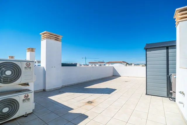 Villa 2 habitaciones 134m² en venta - Comunidad valenciana — 35