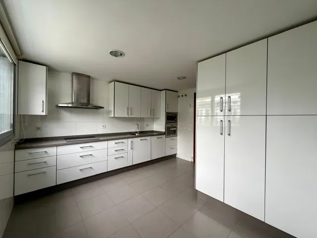 Piso  con gran jardín privado en la zona de Turruñuelos — 10