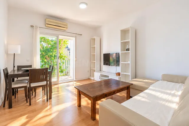 PISO EXTERIOR CON TERRAZA Y MUCHA LUZ JUNTO A MARQUÉS DE VAD
