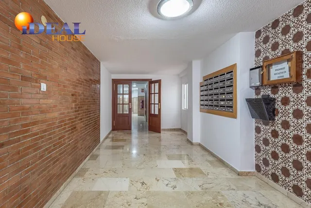 Piso reformado junto a triunfo — 19