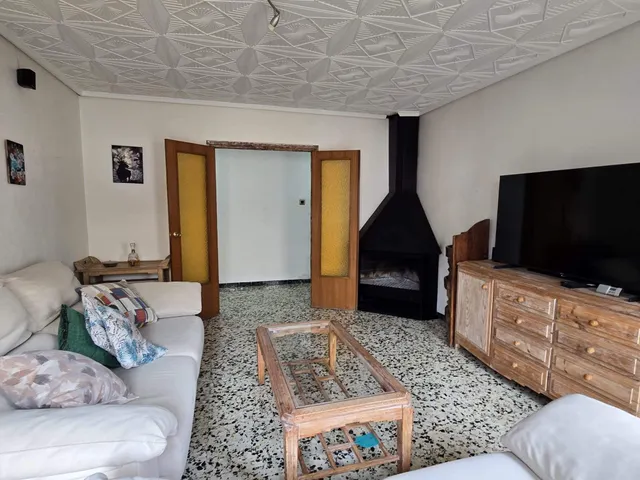 AMPLIO PISO EN  ZONA PLAZA MADRID — 10
