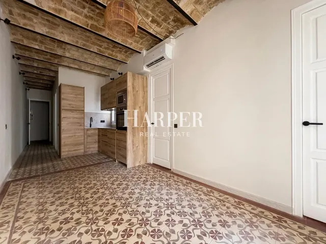 Piso reformado con elementos originales en el corazón de Vila de Gràcia 3hab — 7