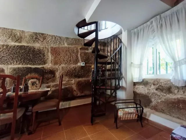 “Pequeña casa, gran encanto: un refugio rural con casi 900 m2 de finca en Esfarrapada” — 37