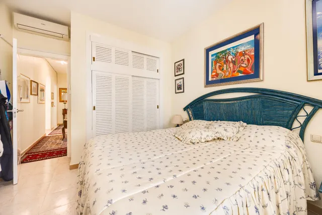 Venta de Villa Independiente con piscina Villamartín Orihuela Costa — 38