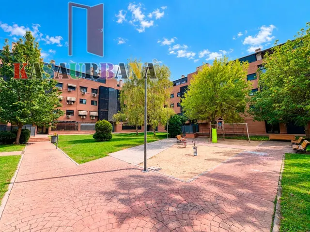 KASAURBANA ofrece en VENTA PISO EN PINTO — 27