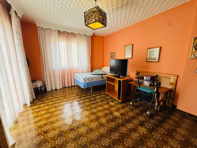 Magnífica casa en venta en Avenida Granada, Pulianas — 27
