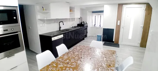 Casa de 242 m2 con terraza y vistas a la ría del Eo en Figue
