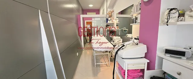 LOCAL COMERCIAL EN LA CALLE CISNEROS. SANTANDER — 9