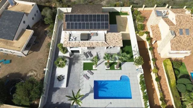 Villa 4 habitaciones 350m² en venta - Pueblo — 36