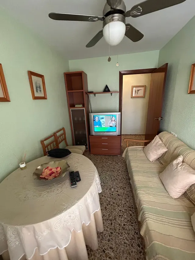 4 DORMITORIOS + 2 BAÑOS EN EL CORAZÓN DE EL EJIDO — 15