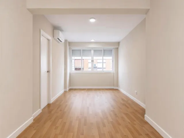 LUZ NATURAL TODO EL DÍA, TRES habitaciones DOBLES Y LISTA PA - foto 4