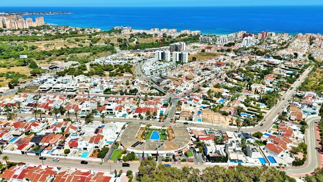 Villa 3 habitaciones 94m² en venta - Mil Palmeras — 31