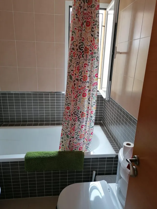 SE ALQUILA PISO  DE 2 habitaciones EN ZONA TOYO — 15