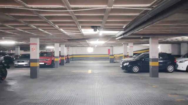 Parking 12m² en alquiler - Eixample — 8