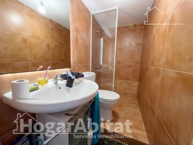 Amplia casa con terraza y garaje cerca de la playa de Sagunto — 32