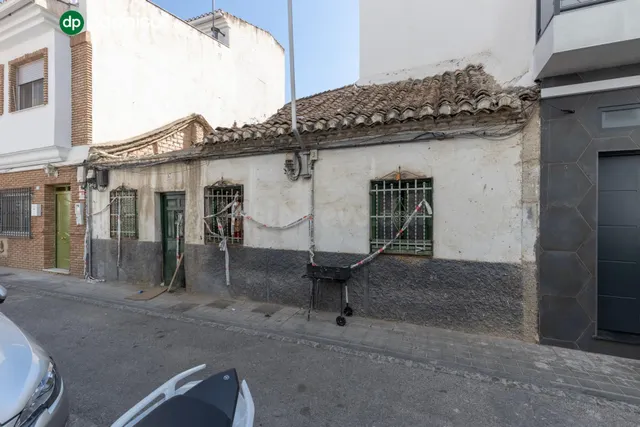 SE VENDE CASA SOLAR EN CALLE GUADALAJARA, EN EL ZAIDÍN. - foto 2