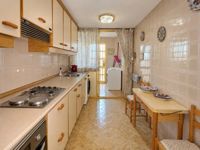 Piso en venta en planta 13 con vistas frontales panorámicas al mar en Residencial Cisne Blanco, Albufereta — 15