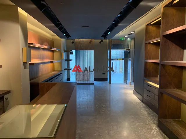 LOCAL COMERCIAL EN CALLE LA FUENTE — 3