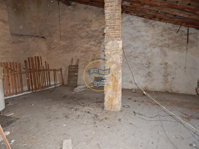GRAN CASA CENTRICA EN BOCAIRENT — 10