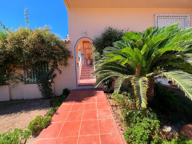 ESPECTACULAR CASA PAREADA EN BENALMADENA 325 M2 — 11