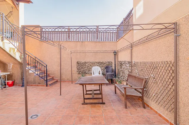 CHALET PAREADO CON PISCINA COMUNITARIA, CIJUELA — 10