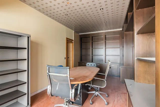 Amplio Piso en Venta en el Corazón de Murcia por €600,000 — 24