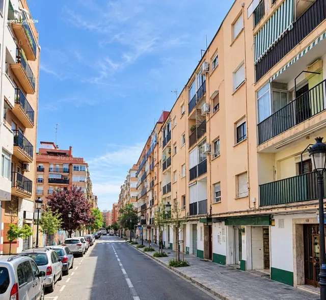 PISO OCUPADO - CONTRATO VENCIDO-  EN TORREFIEL - IDEAL PARA INVERSIÓN — 3